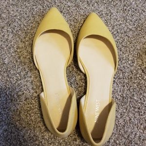 Nine West point toe flats